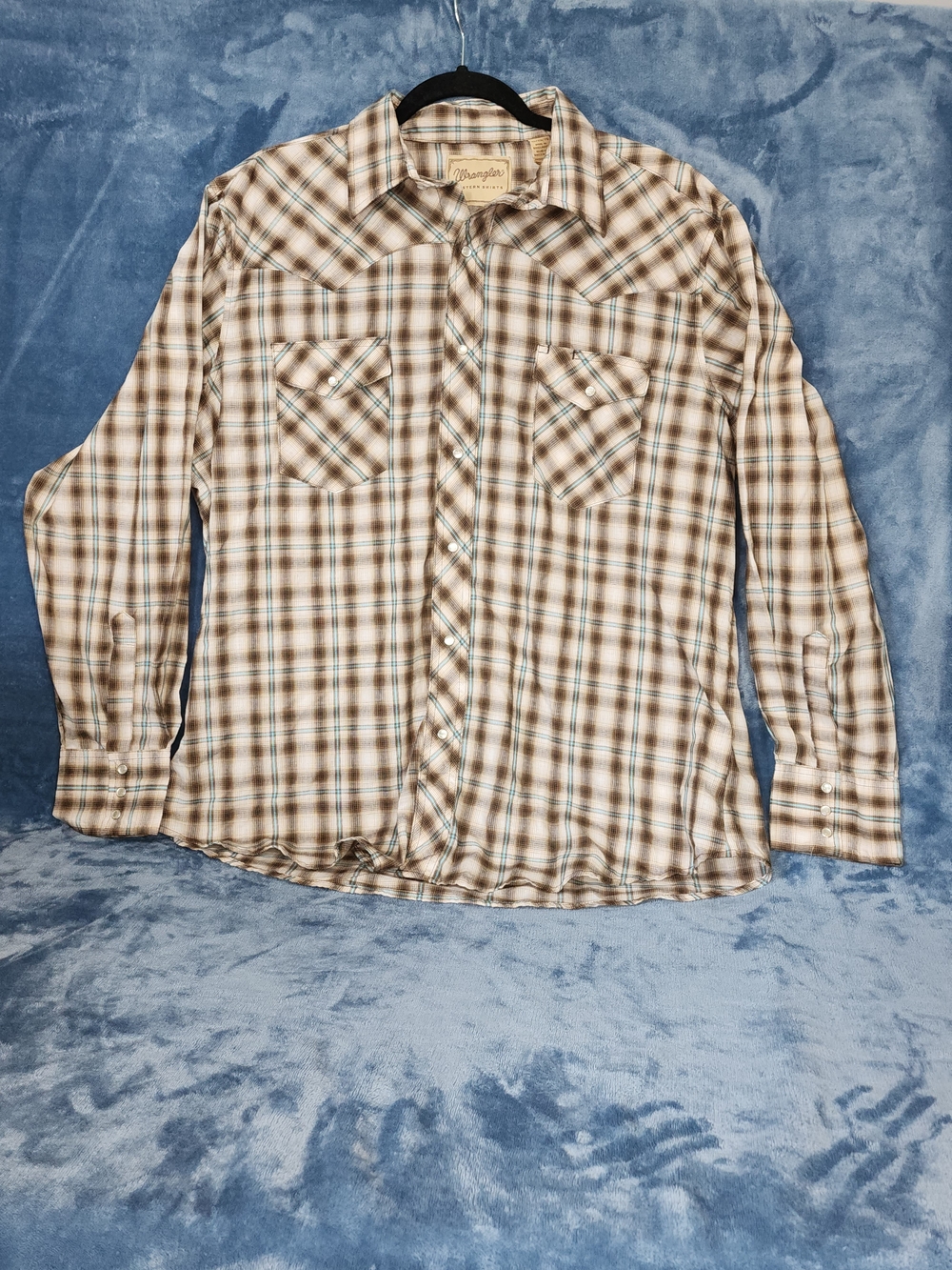 Wrangler Men’s Brown Plaid Western Shirt